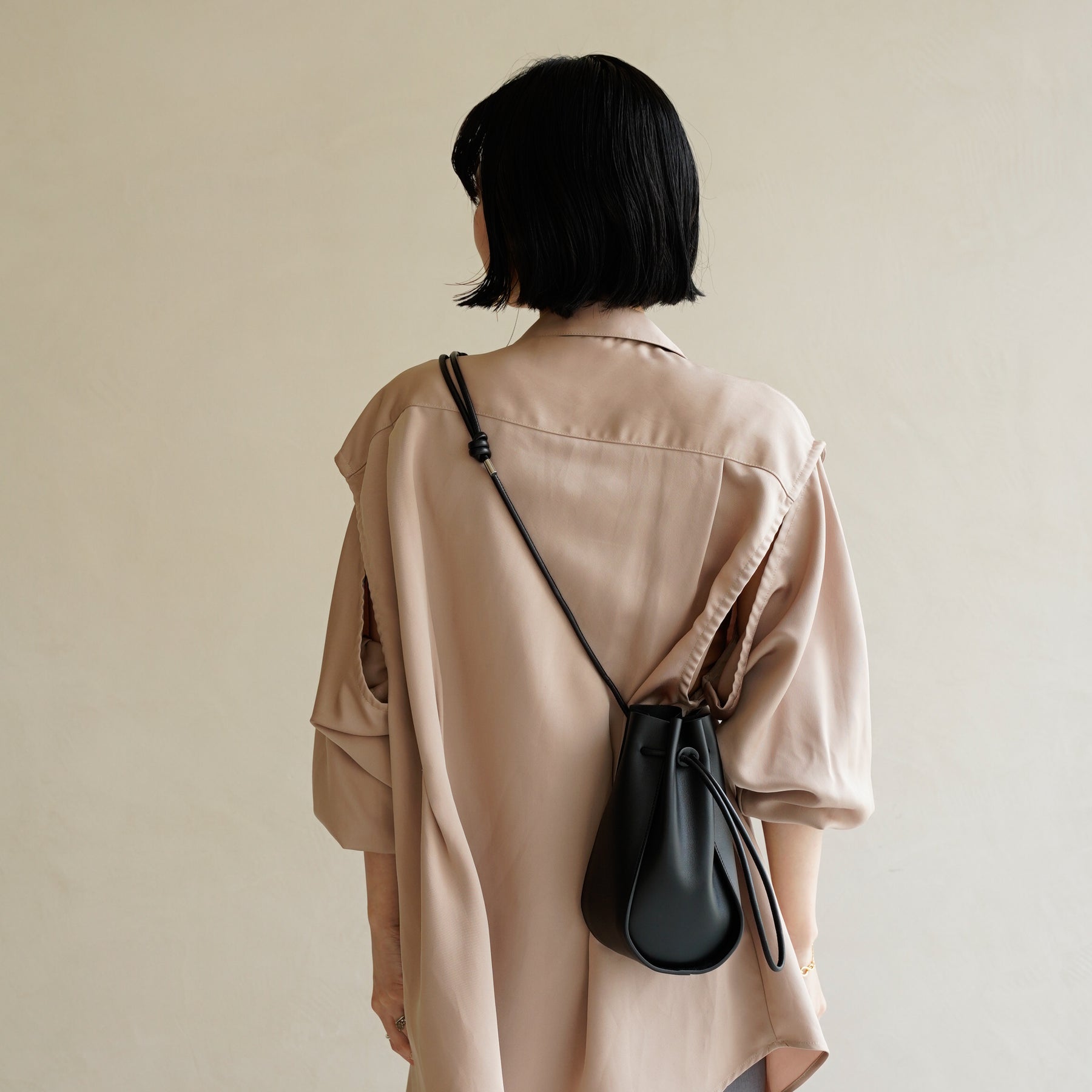 HERRIE KINCHAKU POUCH - GPM / RAPTO FLEX｜レザー巾着ポーチ 本革