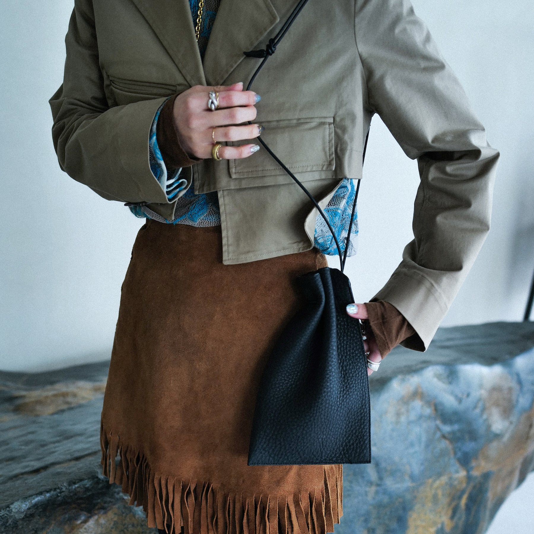 HERRIE KINCHAKU POUCH - PM / DIPLO SKY｜シュリンクレザーの巾着