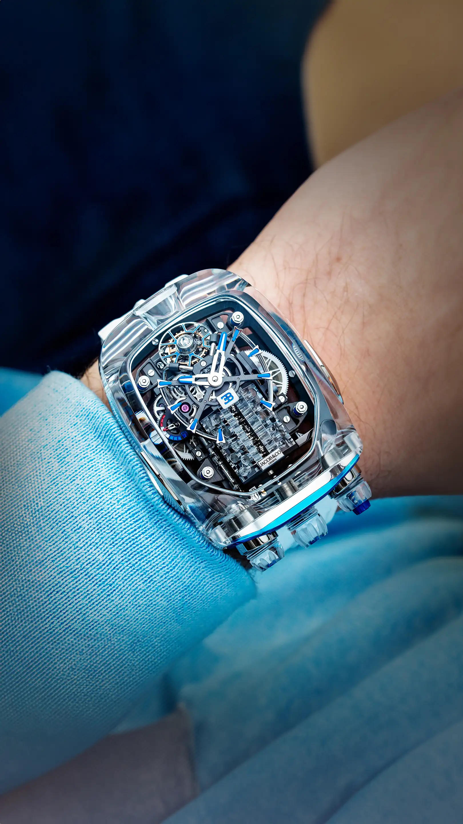 ブガッティ シロン トゥールビヨン サファイアクリスタル | Jacob & Co