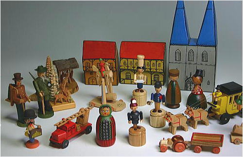 新収蔵品紹介＞ドイツ・エルツゲビルゲ地方の玩具 | 日本玩具博物館