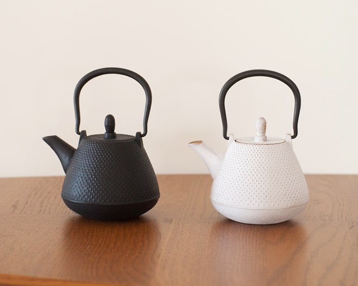 Rojiのカラーティーポット 南部鉄器のおしゃれな急須