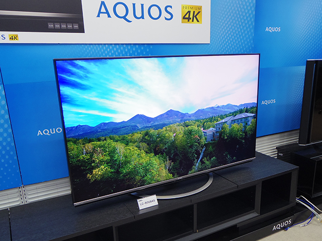 シャープ、色鮮やかな60V型も--新4Kテレビ「アクオス US45」 - CNET Japan