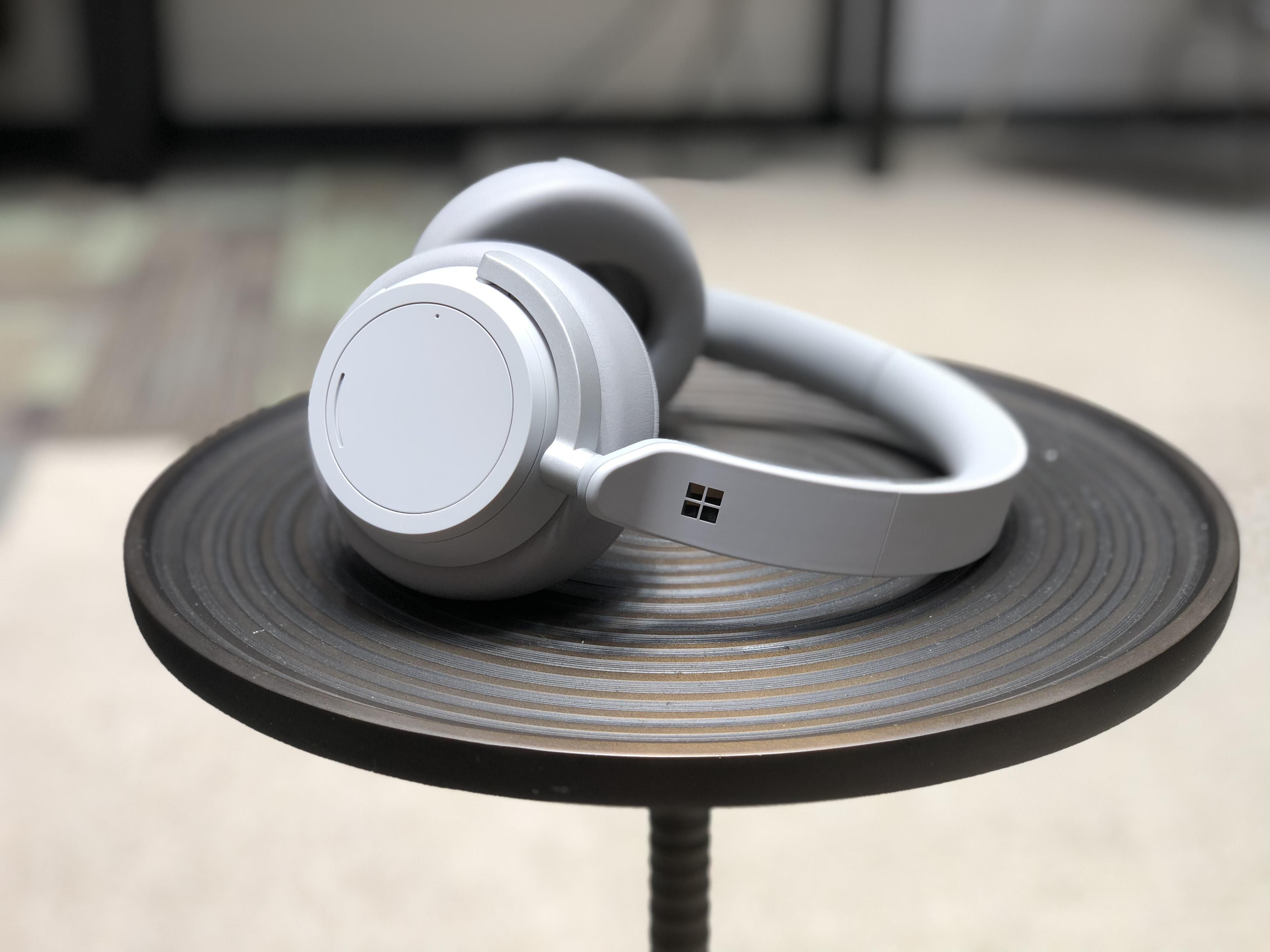 マイクロソフトのBose対抗ノイキャンヘッドホン「Surface Headphones