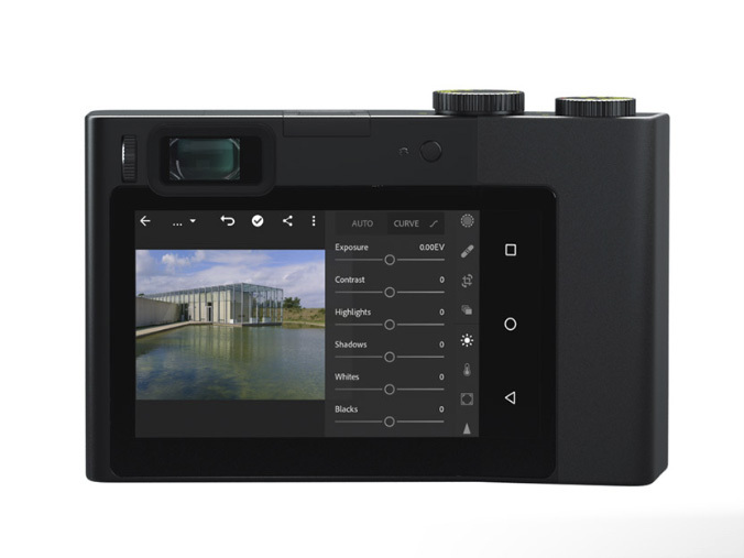 ツァイス、「Lightroom CC」内蔵のフルサイズデジカメ「ZX1」--直接