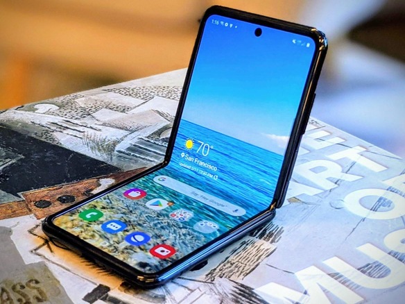 サムスン、折りたたみスマホ「Galaxy Z Flip」5G版発表--Snapdragon