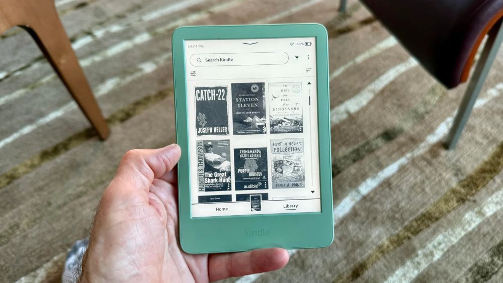 アマゾン「Kindle」2024年版レビュー：より明るく速く--Paperwhiteとの
