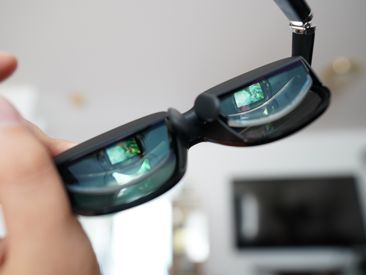 お手軽・お手頃なXRグラス「VITURE One」レビュー - CNET Japan