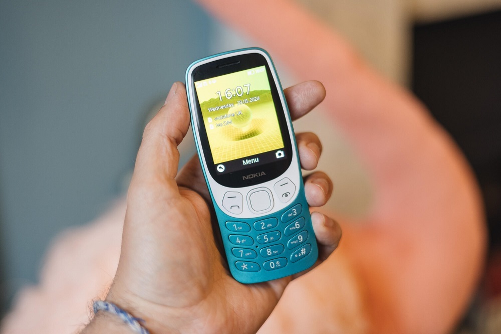 復活の「Nokia 3210」を試す--伝説の耐久性は健在？カメラ性能はどうか