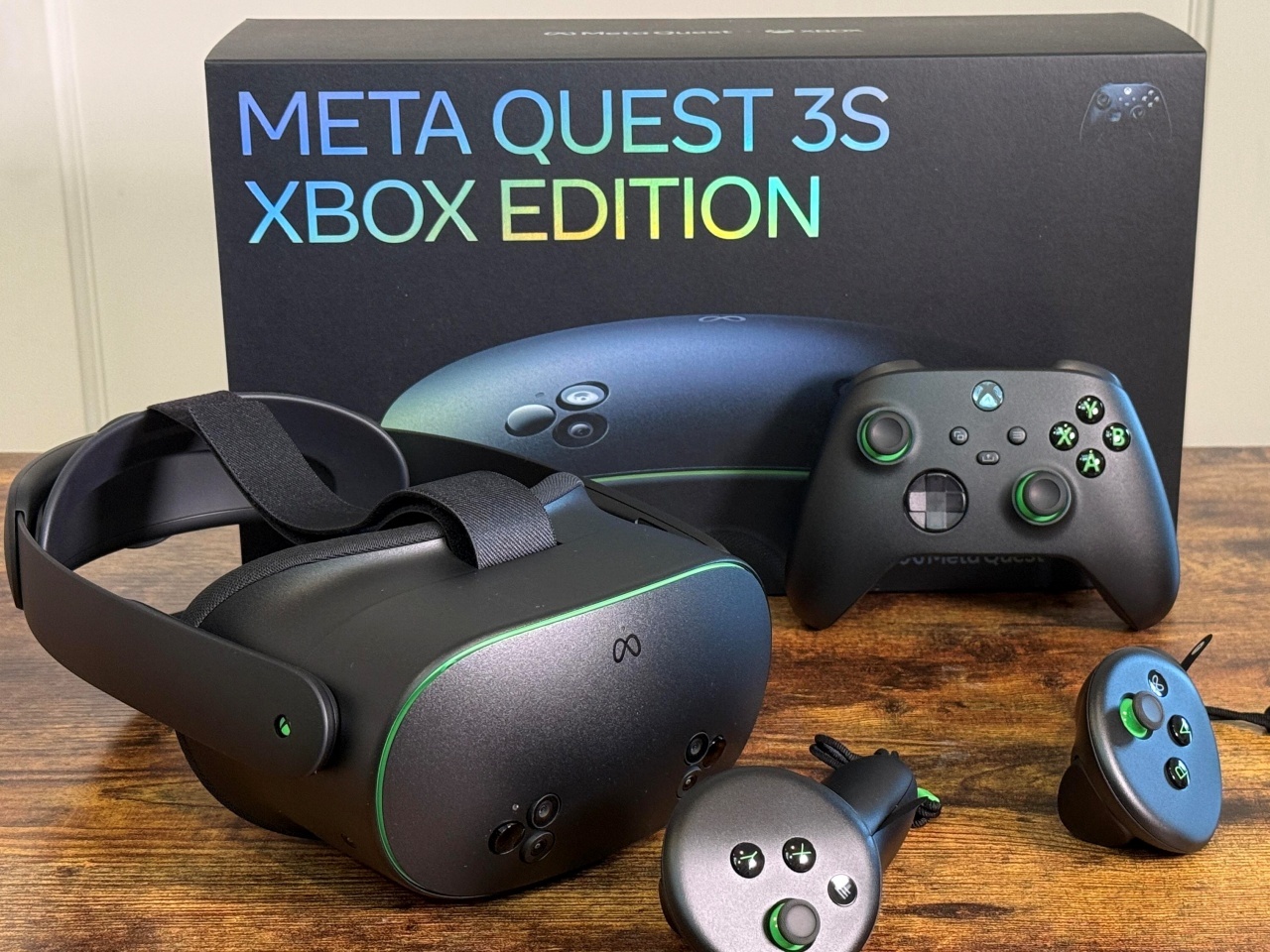 Xboxコラボの限定版「Meta Quest 3S」を開封、新色はカッコいいがもう