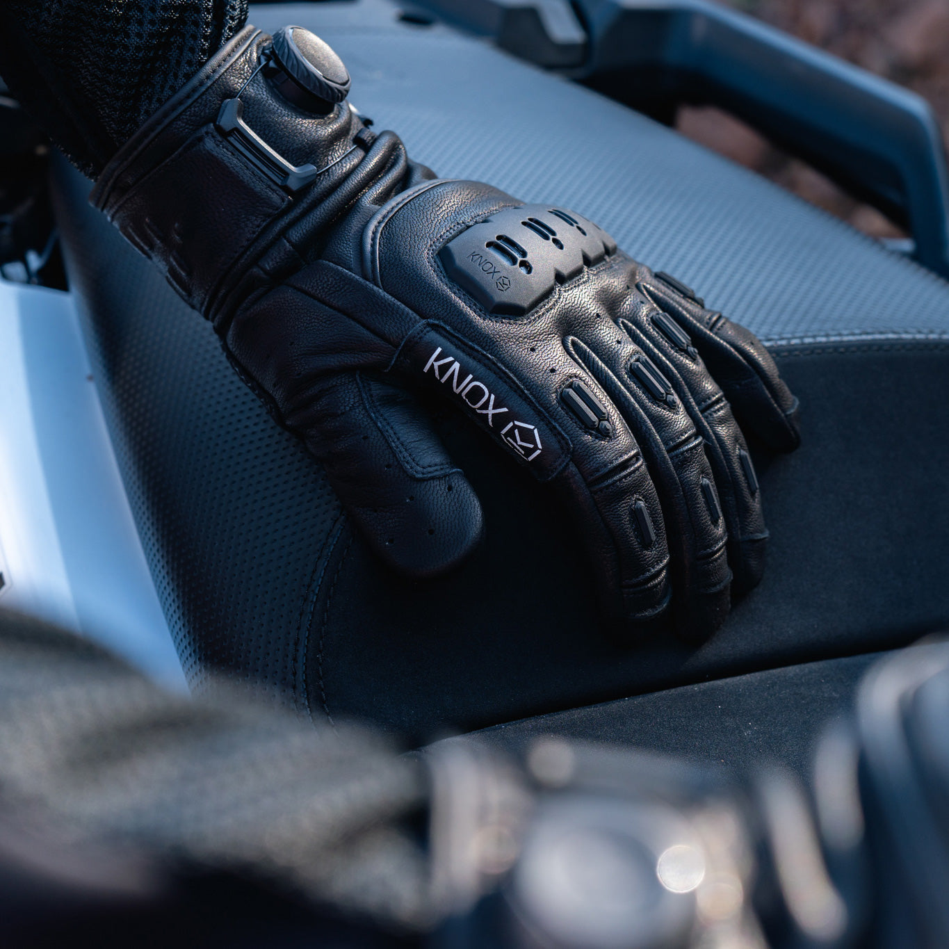 試着無料】ノックス オルサ レザー マーク3 - バイク用 グローブ 本革