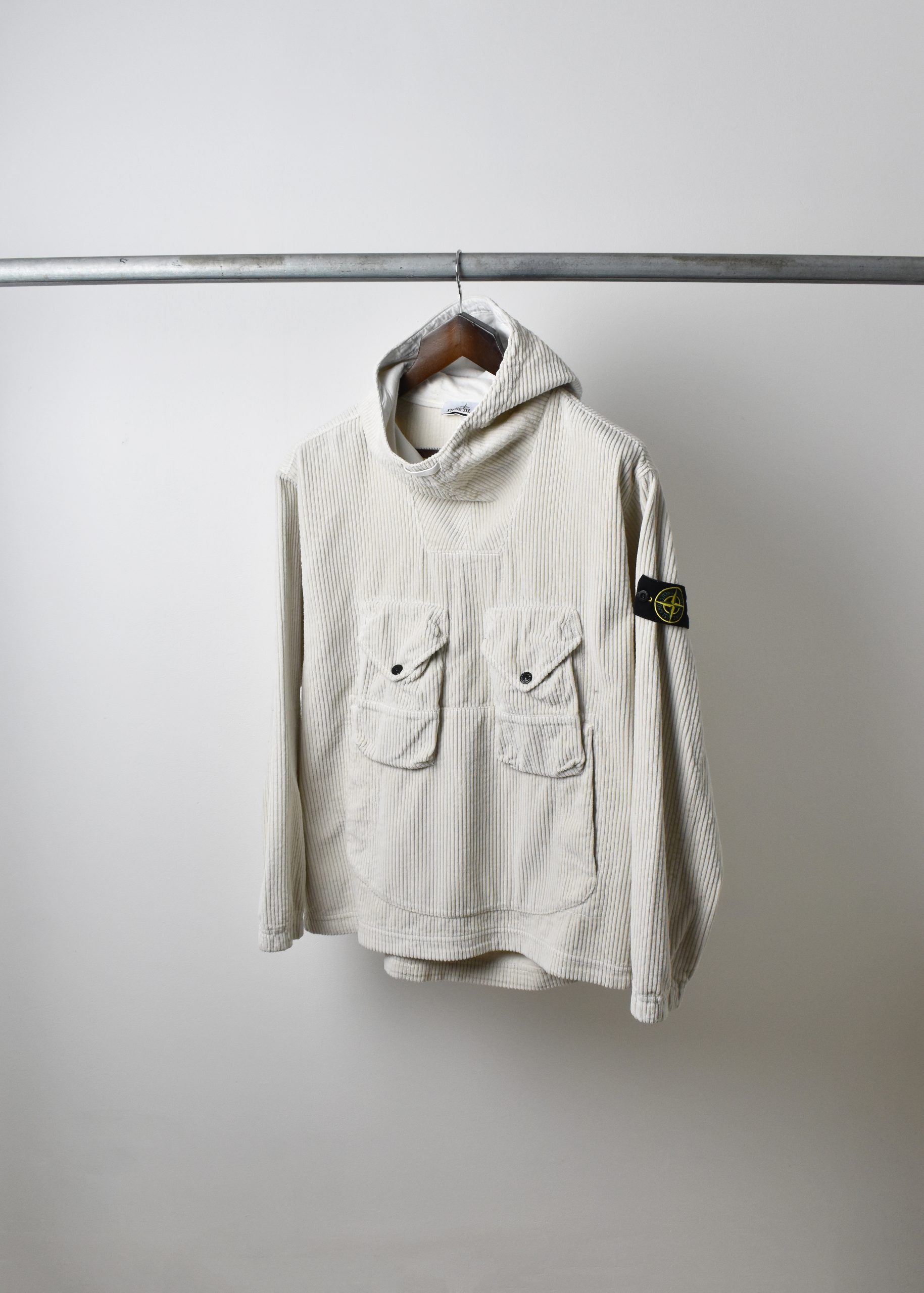 STONE ISLAND AW23 JUMBO CORD UTILITY SMOCK (L) - Jazzy Badger