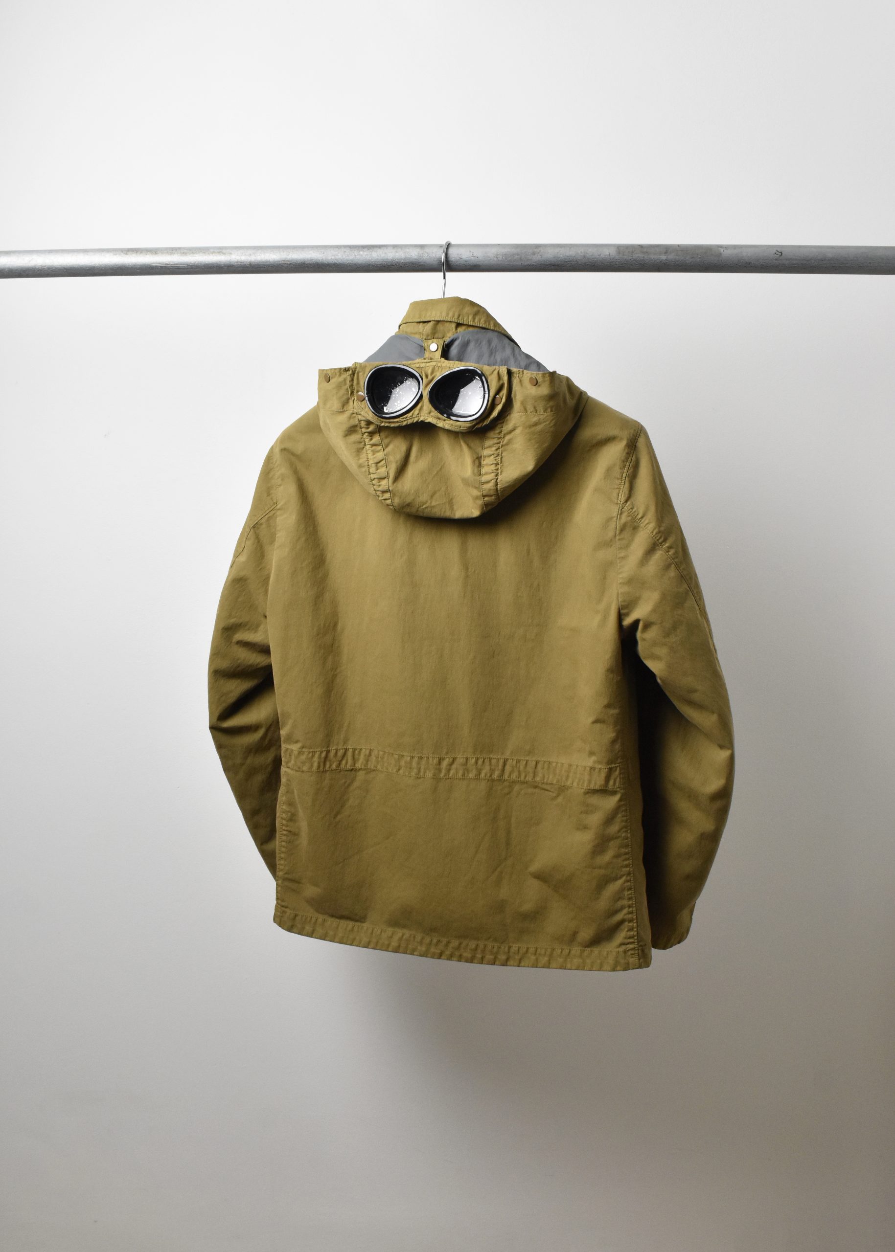 CP COMPANY 50 FILI RUBBER 2-IN-1 GOGGLE JACKET (L) - Jazzy Badger