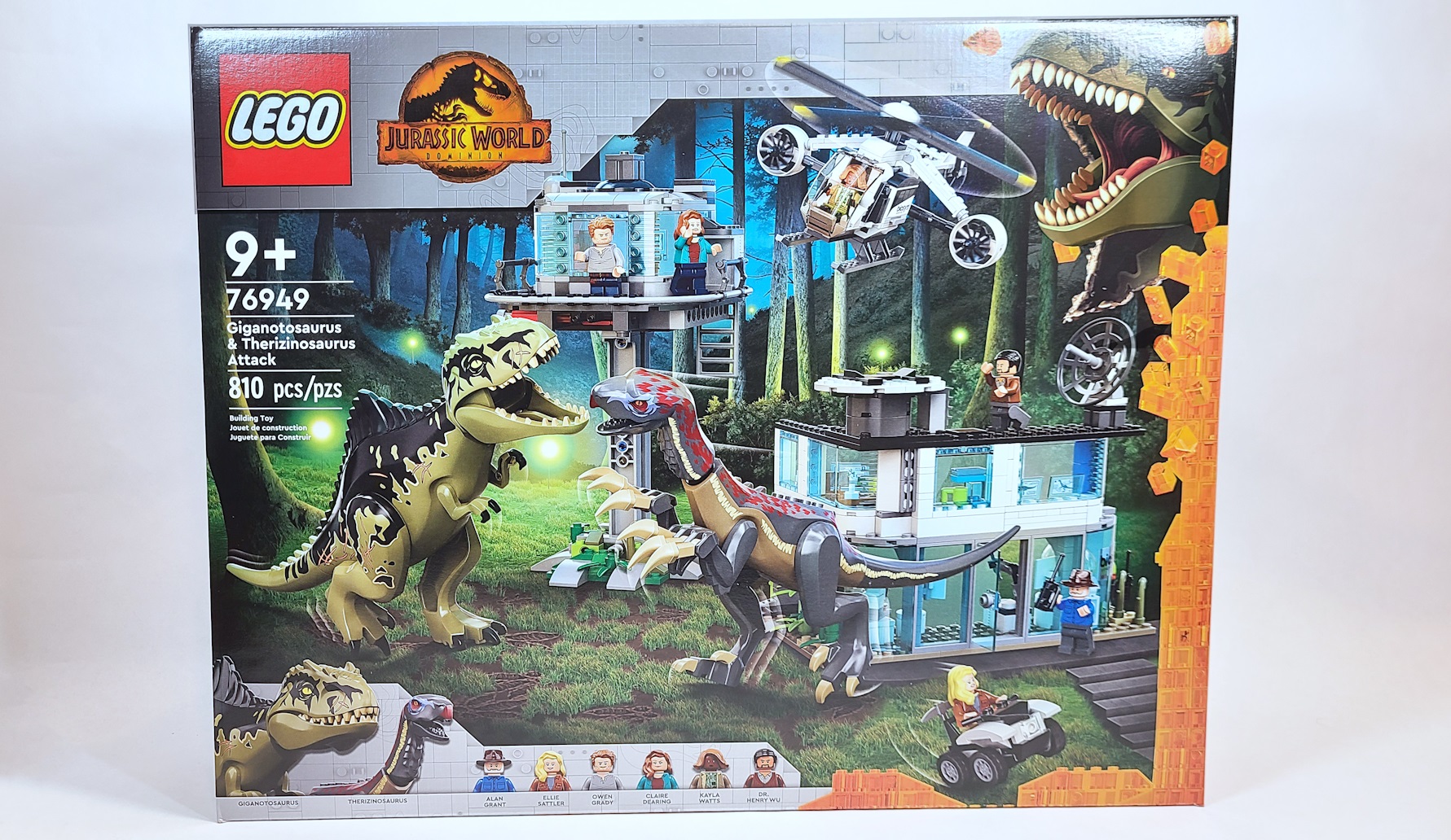 LEGO 76949 Giganotosaurus & Therizinosaurus Attack found in the