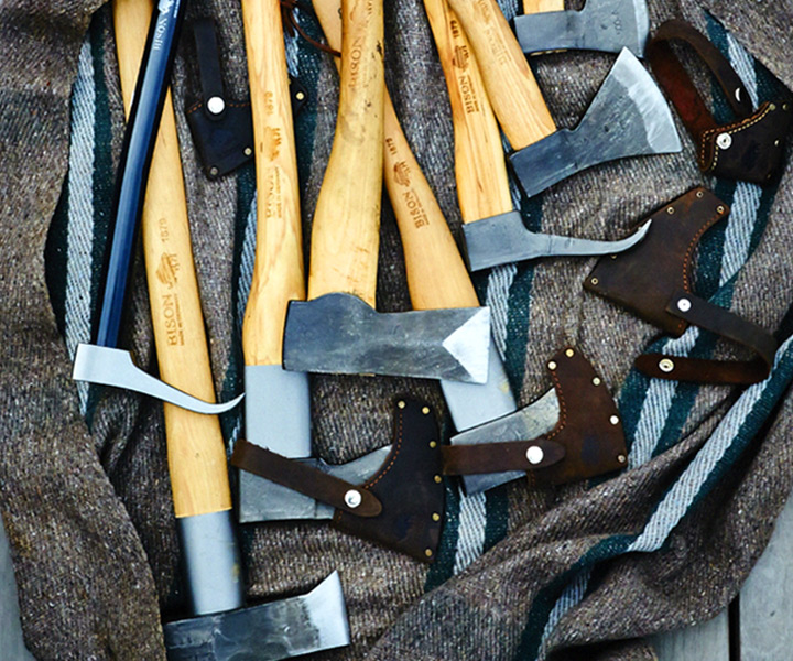 中型の伐採斧 「BISON（バイソン） AXE 1879シリーズ ユニバーサル