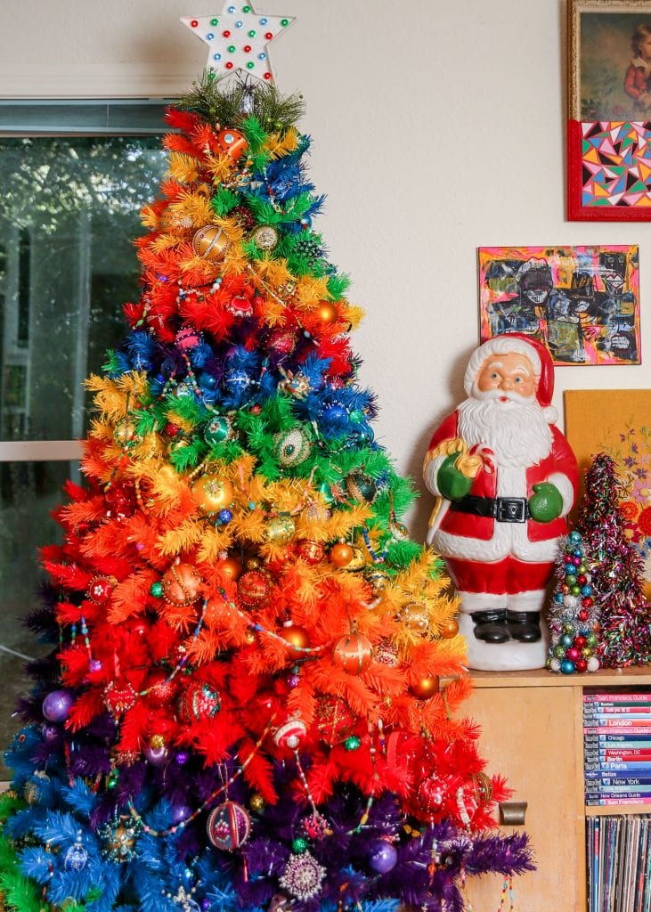 How to Decorate a Rainbow Chrismtas Tree - Jennifer Perkins