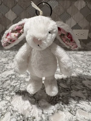 Blossom Cream Bunny 'Berry' Bag Charm Jellycat | Jelly Journal