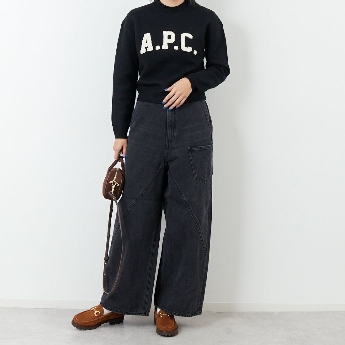 A.P.C. [アー・ペー・セー] APCロゴ クルーネックニット [PULL-JADA