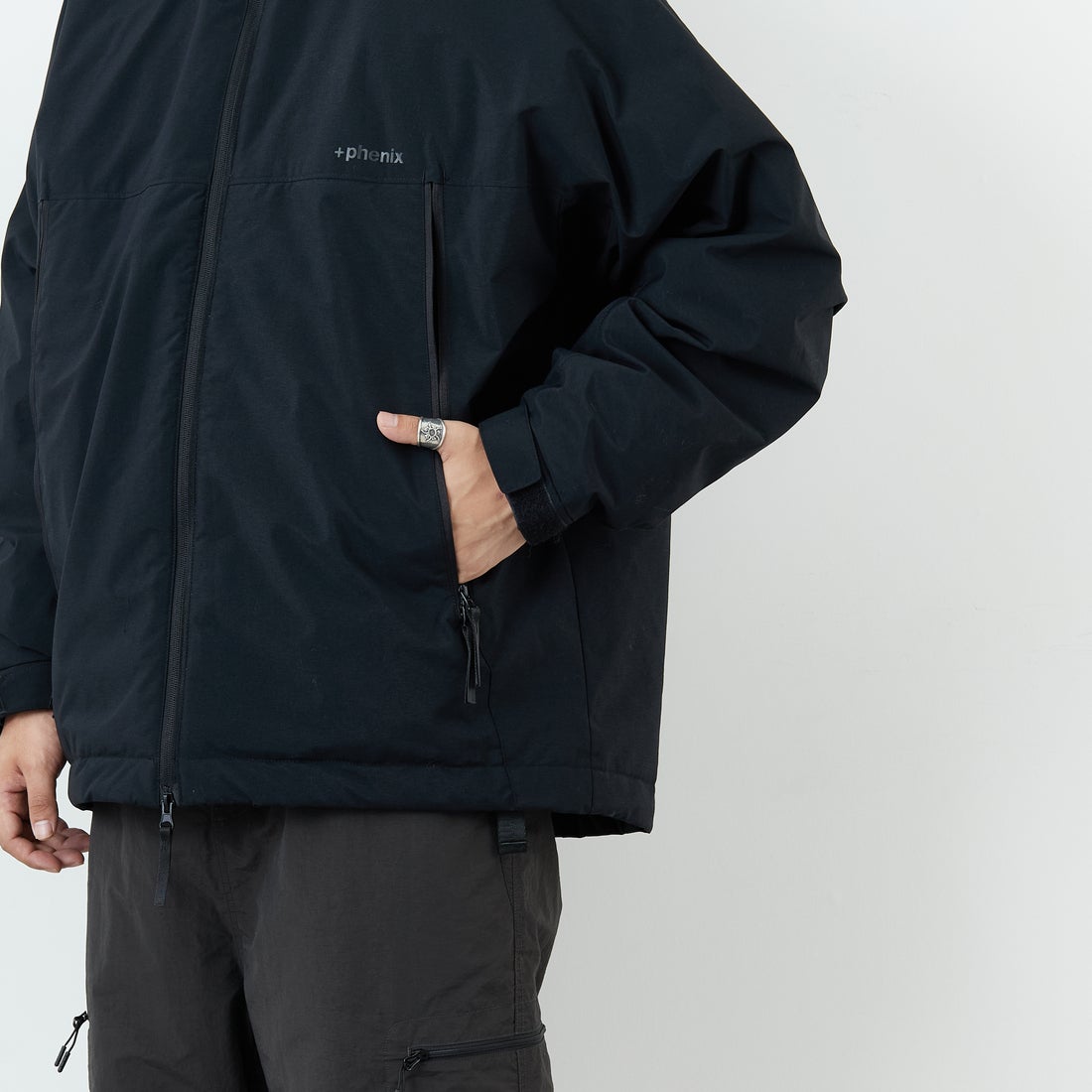 phenix [プラスフェニックス] 別注 LEVEL7 ダウンジャケット [POO