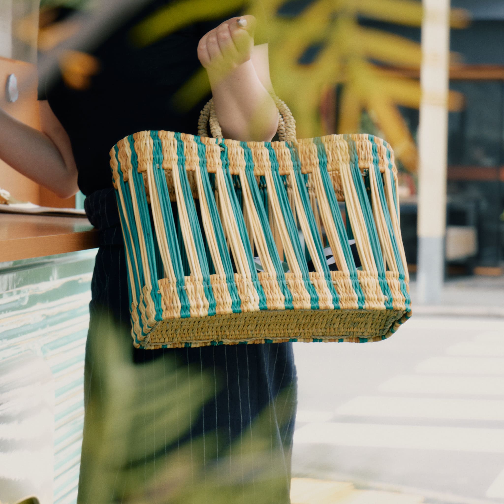 縦透かしストローカゴバッグ – JINNAN HOUSE