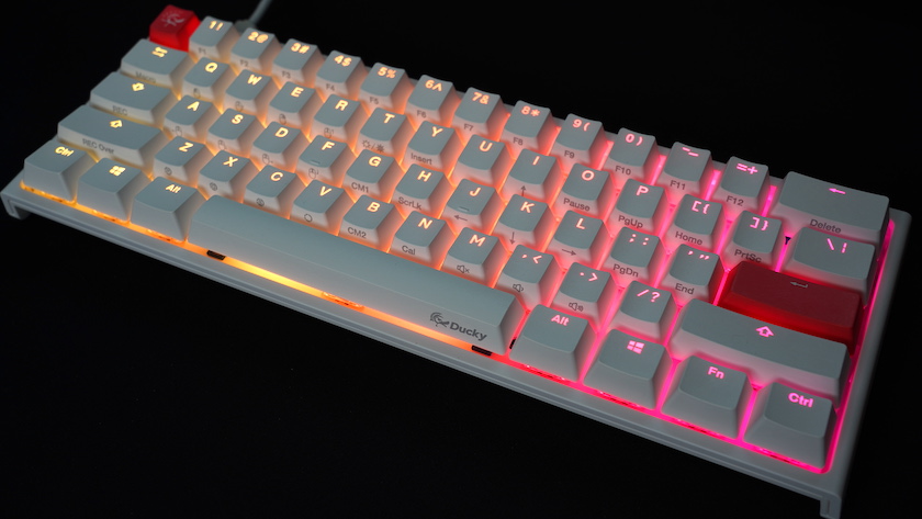 Ducky One 2 Mini レビュー】見た目だけじゃない！ゲーム特化型の