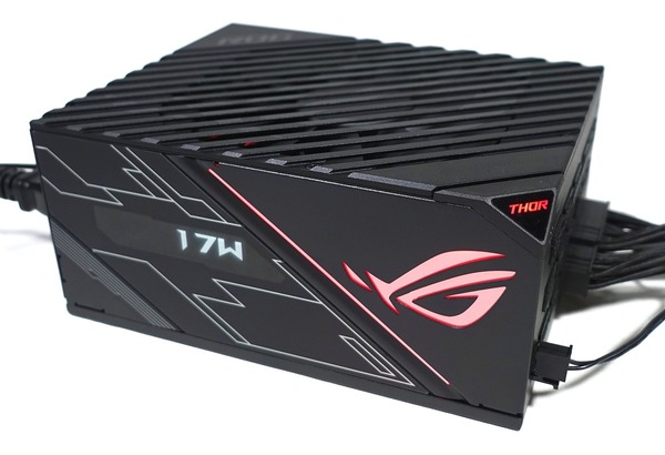 ASUS ROG Thor 1200W Platinum」をレビュー。カッコいいデザイン、優れ