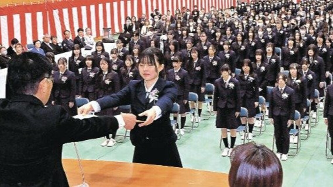 動画】創立104年の群馬・沼田女子高が最後の卒業式 「母校に感謝