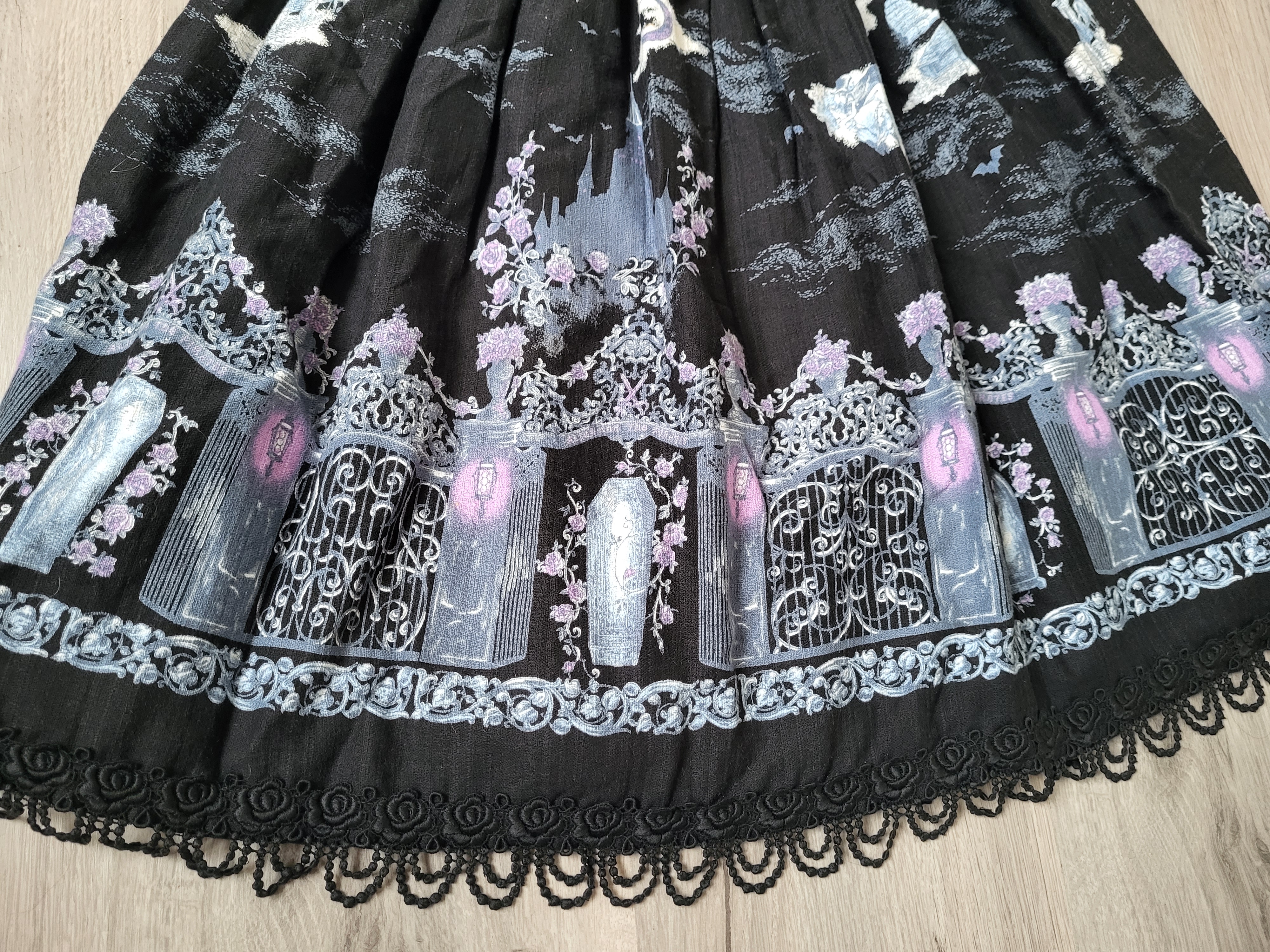 Print details: Alice and the Pirates Vampire Requiem JSK