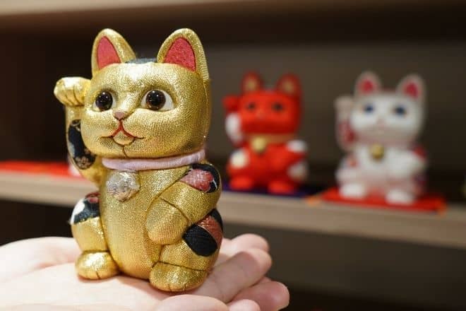 金運を招く！おしゃれな金色の招き猫10選 | 伝統工芸品ならBECOS