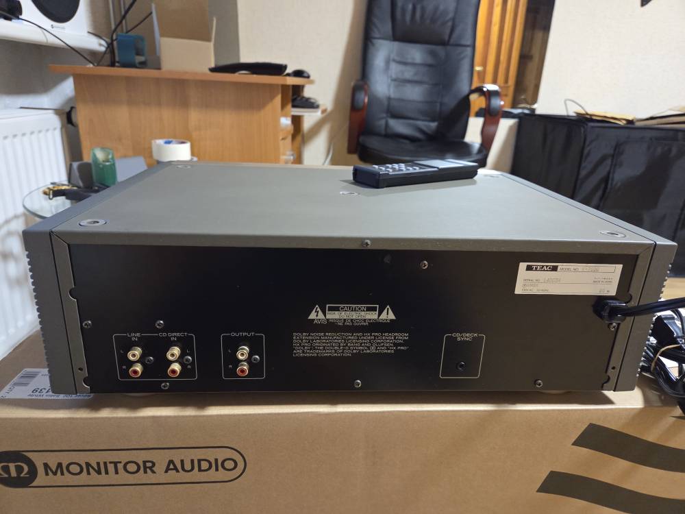 Cassette deck TEAC V-7000 - Jnats