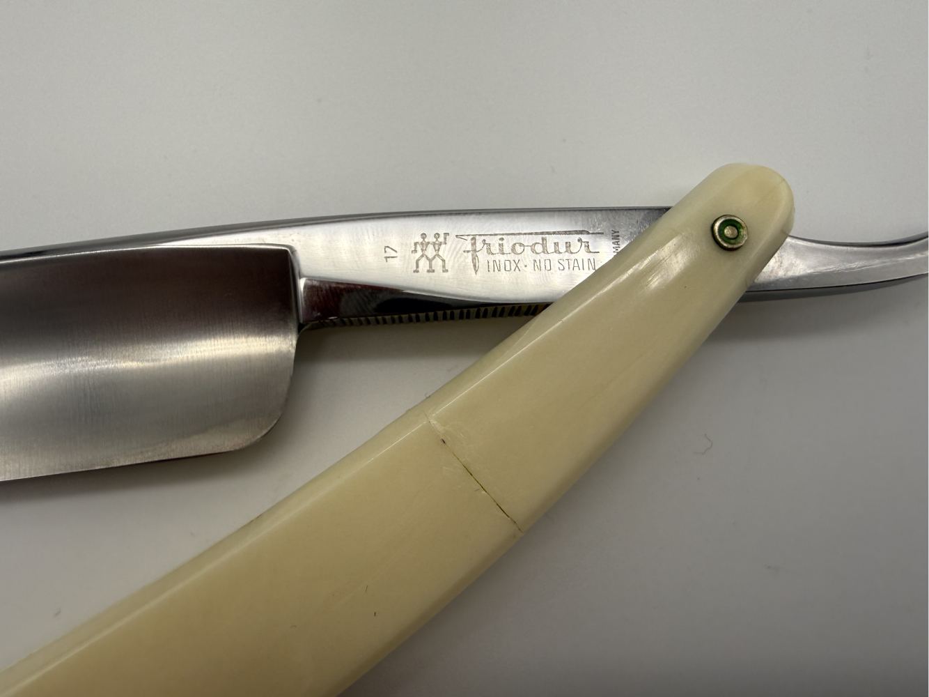 Zwilling J.A. Henkels 17 Friodur Inox No Stain Solingen Germany