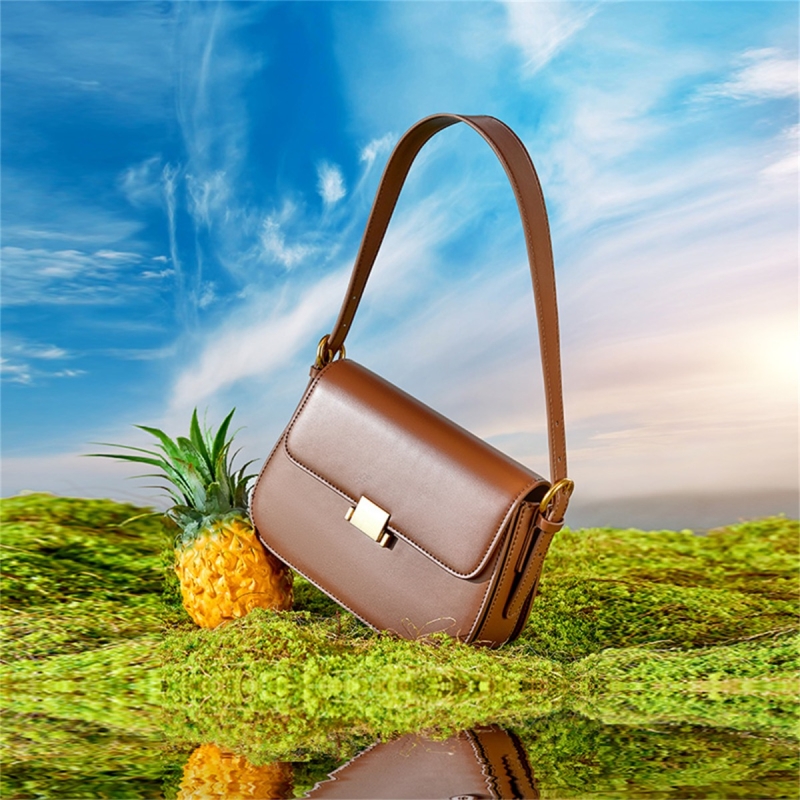 レディース ブラウン レザー フラップ スクエア ショルダー バッグ