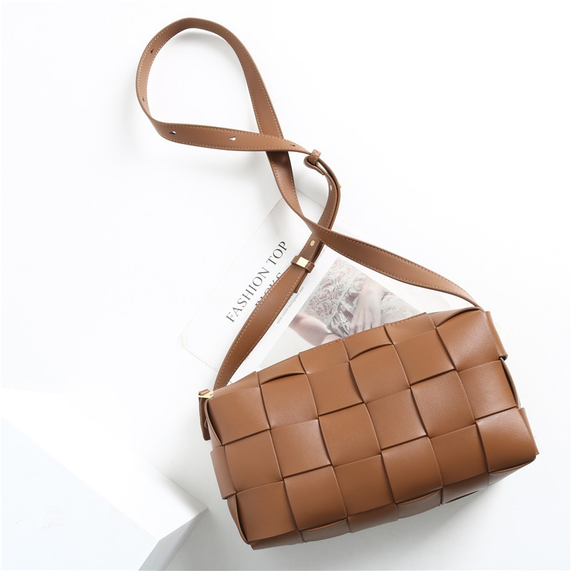 ブラウンレザー織りジッパーショルダーバッグキューブトレンドサマー