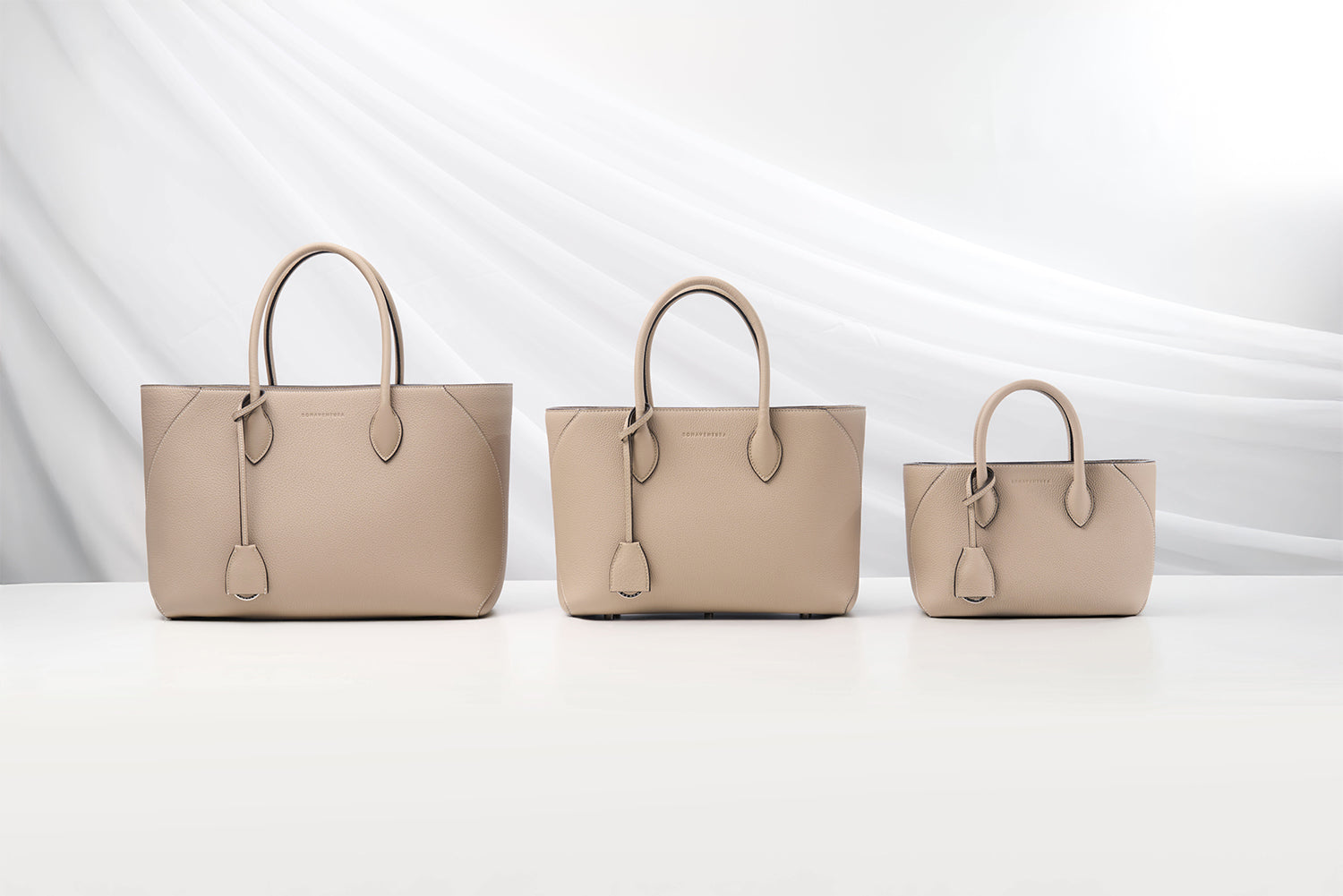 ミア トートバッグ シュリンクレザー (22サイズ)