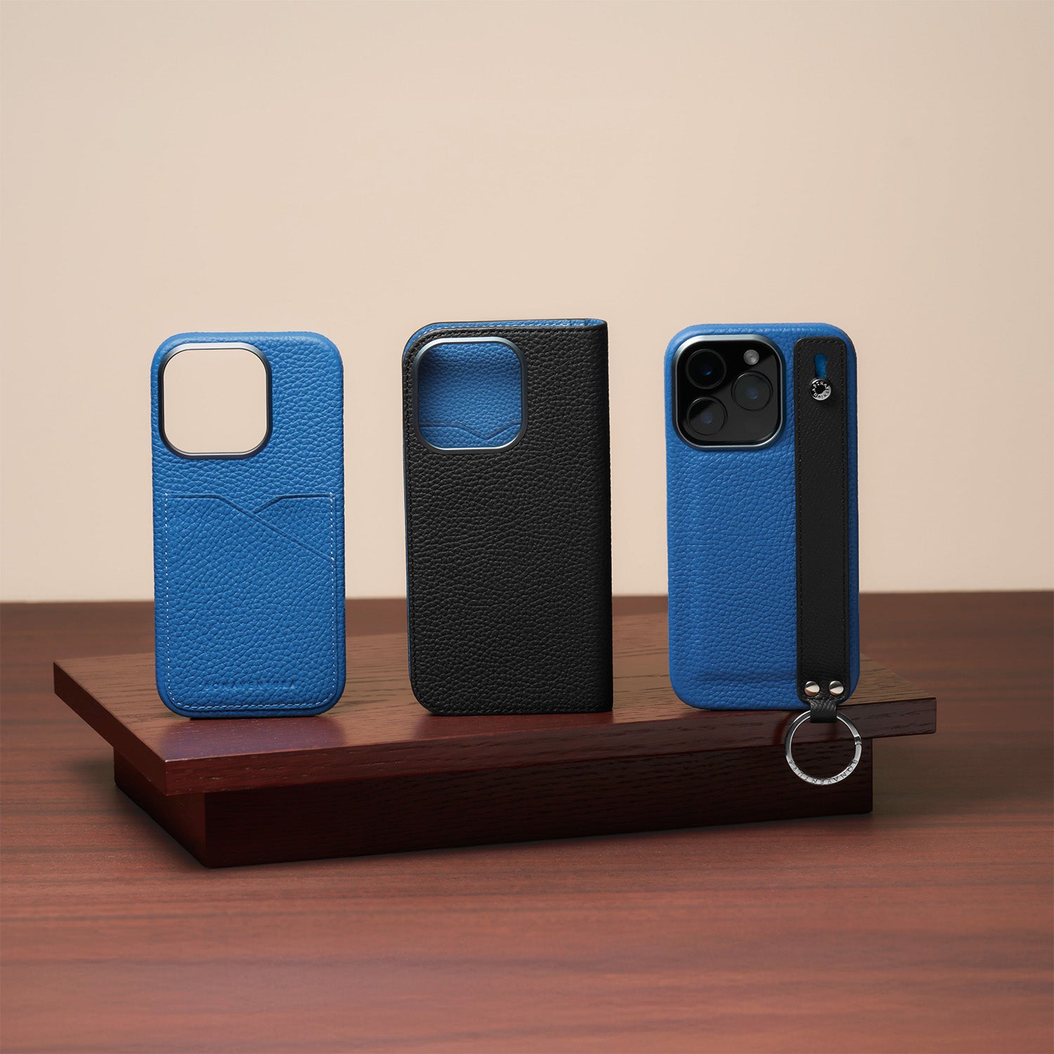 iPhone 15 Pro Max) ハンドル付き バックカバーケース シュリンクレザー