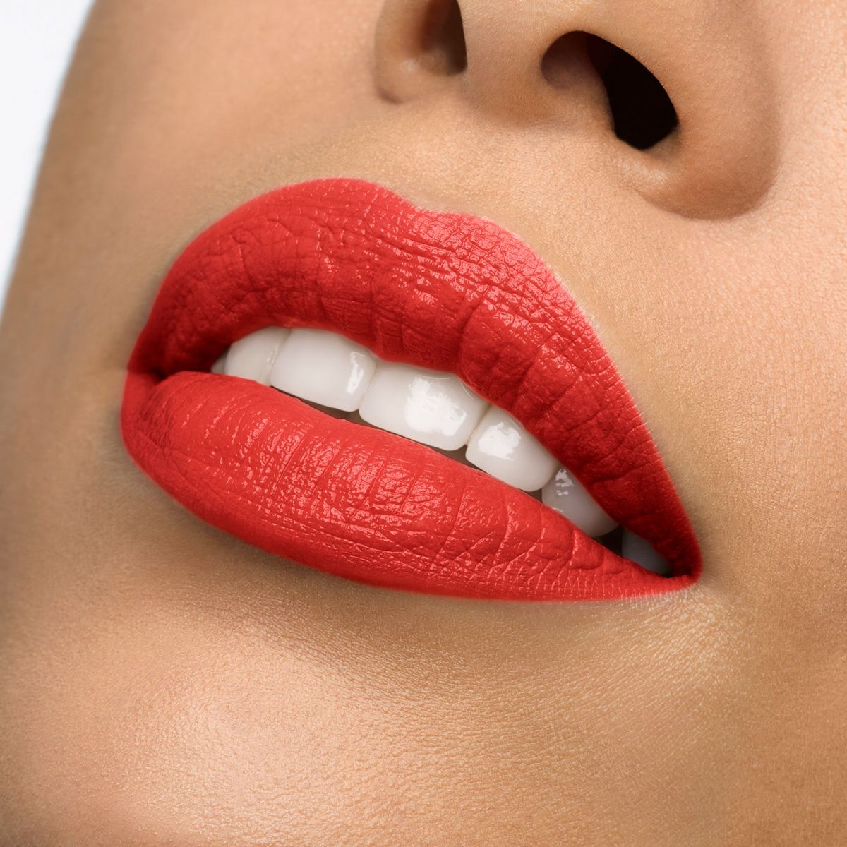 ルージュルブタン シルキーサテン My Orange 555 - Christian