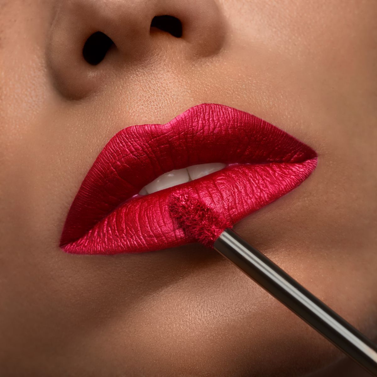 メタルマットフルイド リップカラー Rouge Louboutin - Christian