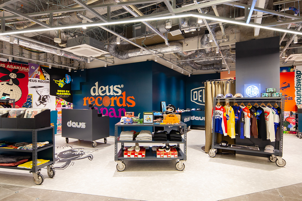 STORE – Deus Ex Machina/デウスエクスマキナOfficial