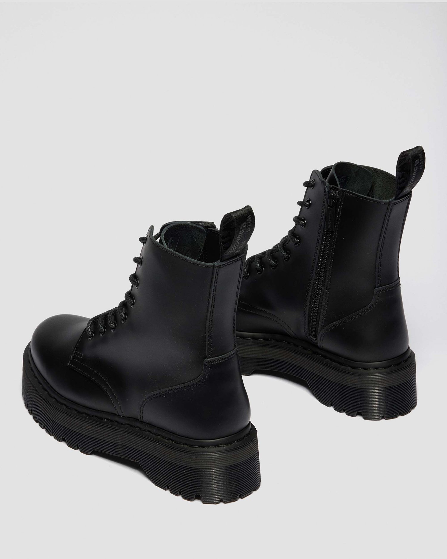 APAC限定】JADON MONO 8 ホール ブーツ