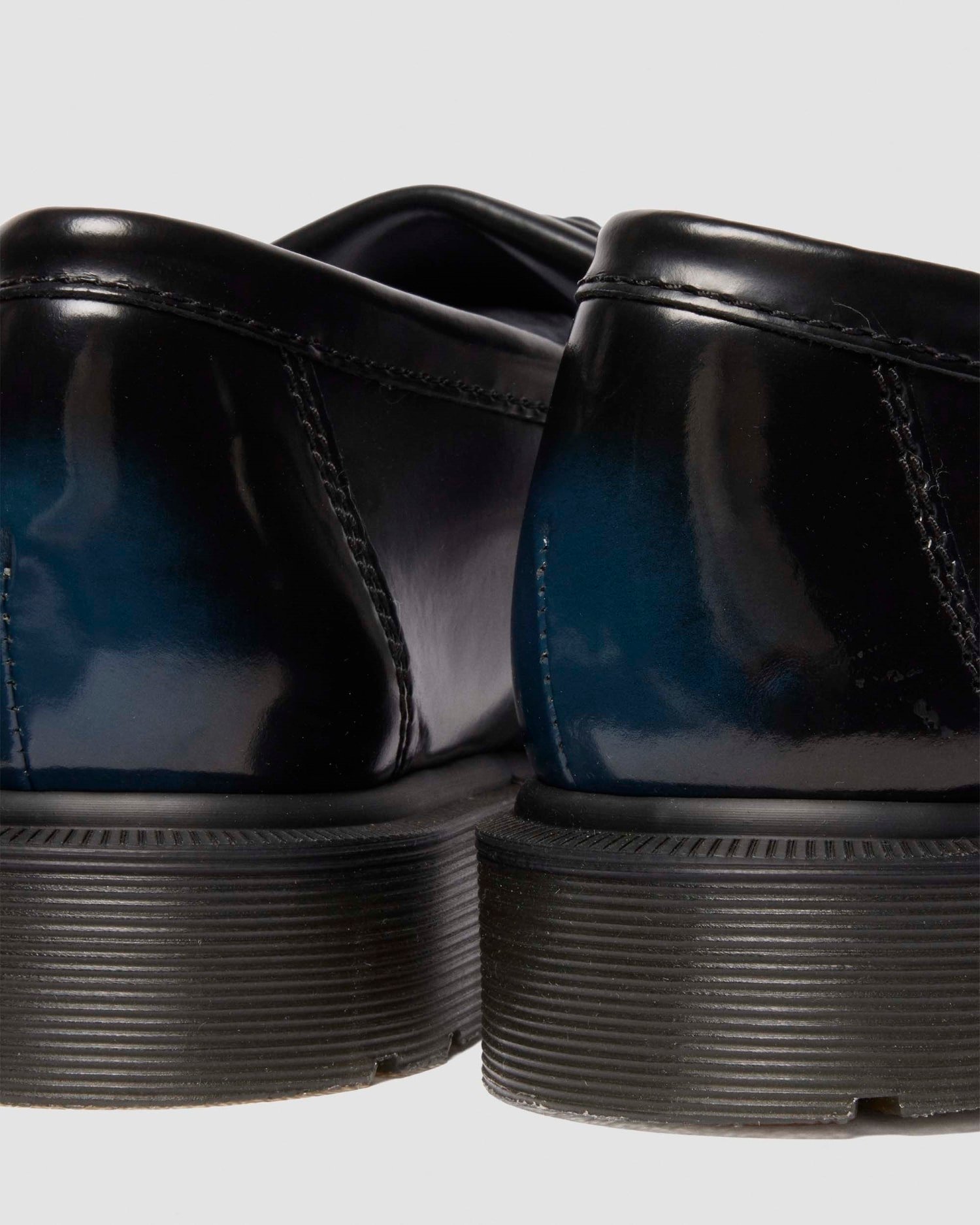 ADRIAN タッセル ローファー