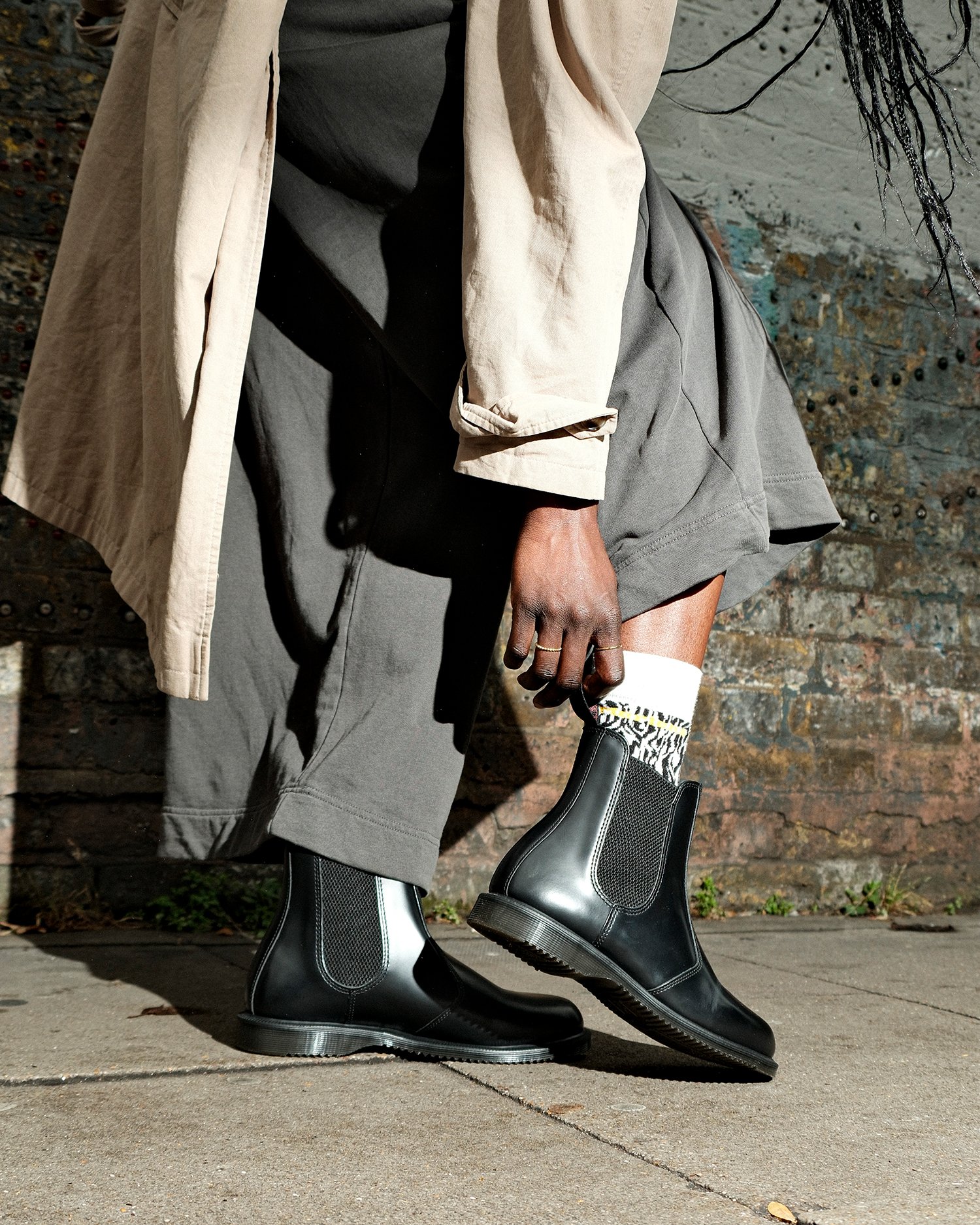 FLORA チェルシー ブーツ