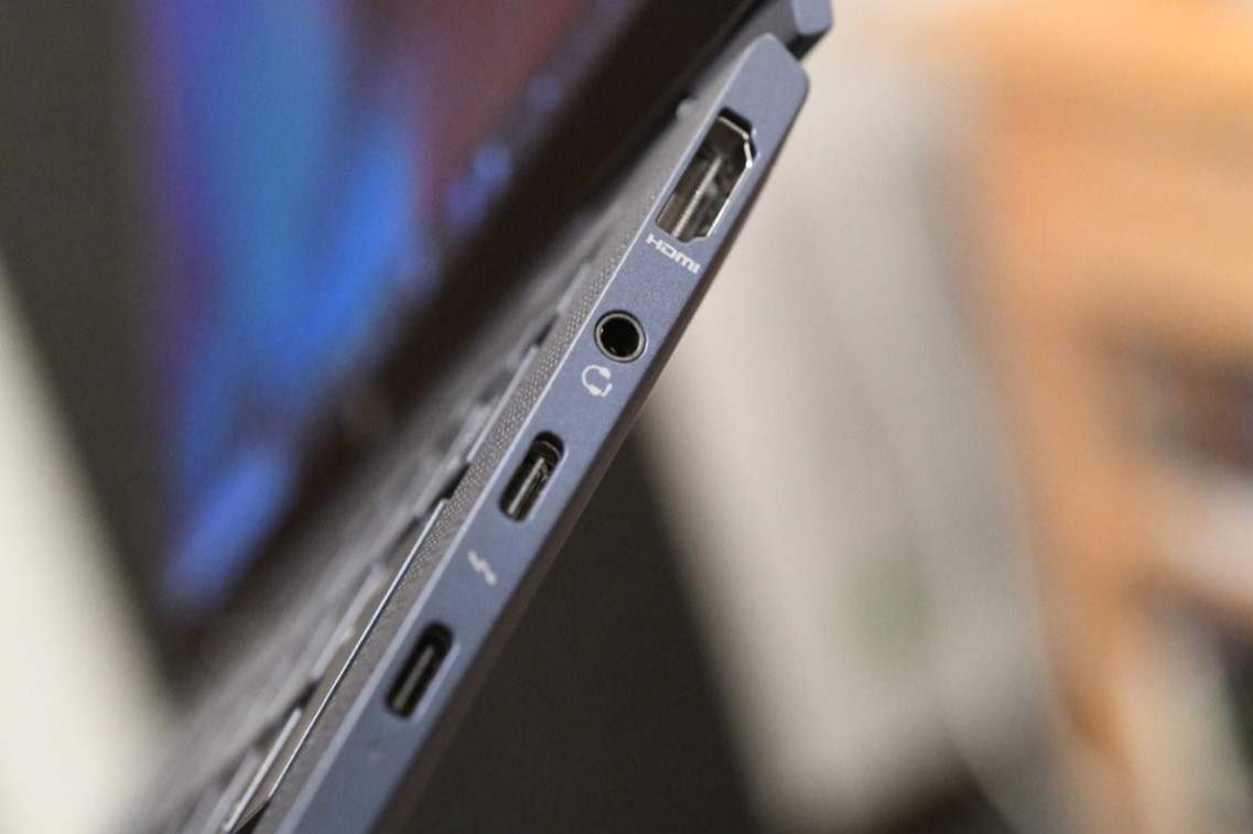 HP Elite Dragonfly G2