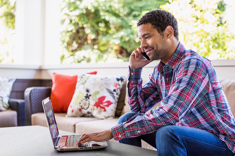 オンラインミーティングの定番！Zoomの使い方を徹底解説 | Tech