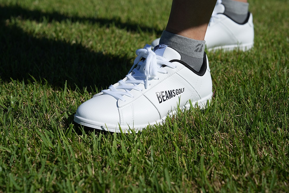 BEAMS GOLF ゼロ・スパイク バイター(23.5cm WK(白/黒)): ギア