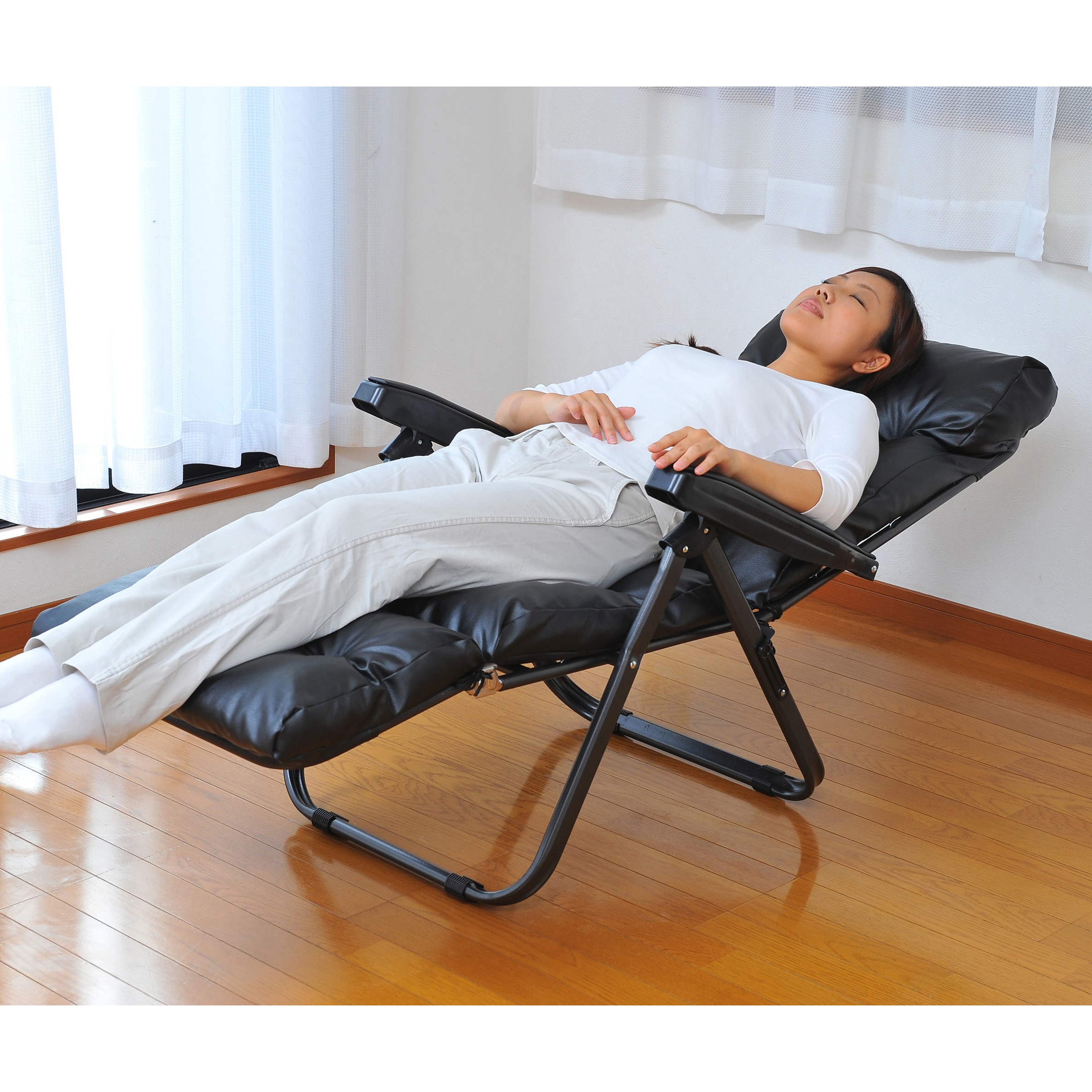 TAN-666(BK) フットレスト付きリクライニングチェア Vita 寸法650×870