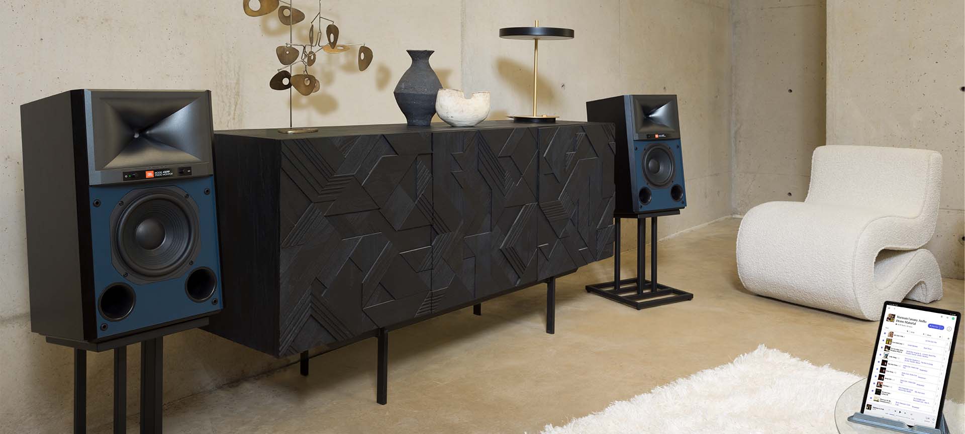 4329P Studio Monitor Powered Loudspeaker System | ブックシェルフ型