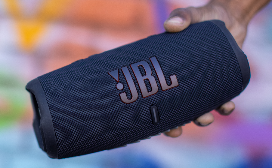 JBL Charge 5 | モバイルバッテリー機能付きポータブル防水スピーカー
