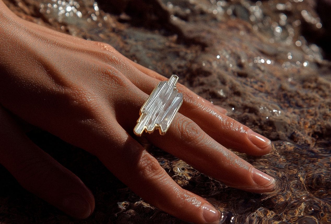 シュエット フリソン オブジェ – Lalique Japan