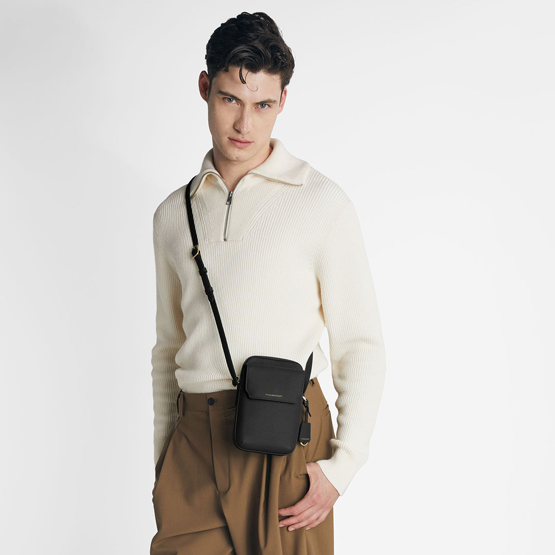 ジップスマホポーチ - Black Caviar – MAISON de SABRÉ