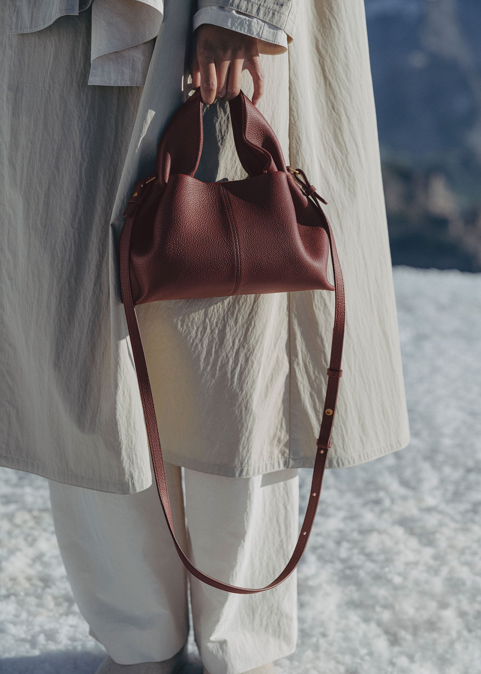 Polène | バッグ - Numéro Neuf Mini - ダークチェリー テクスチャード