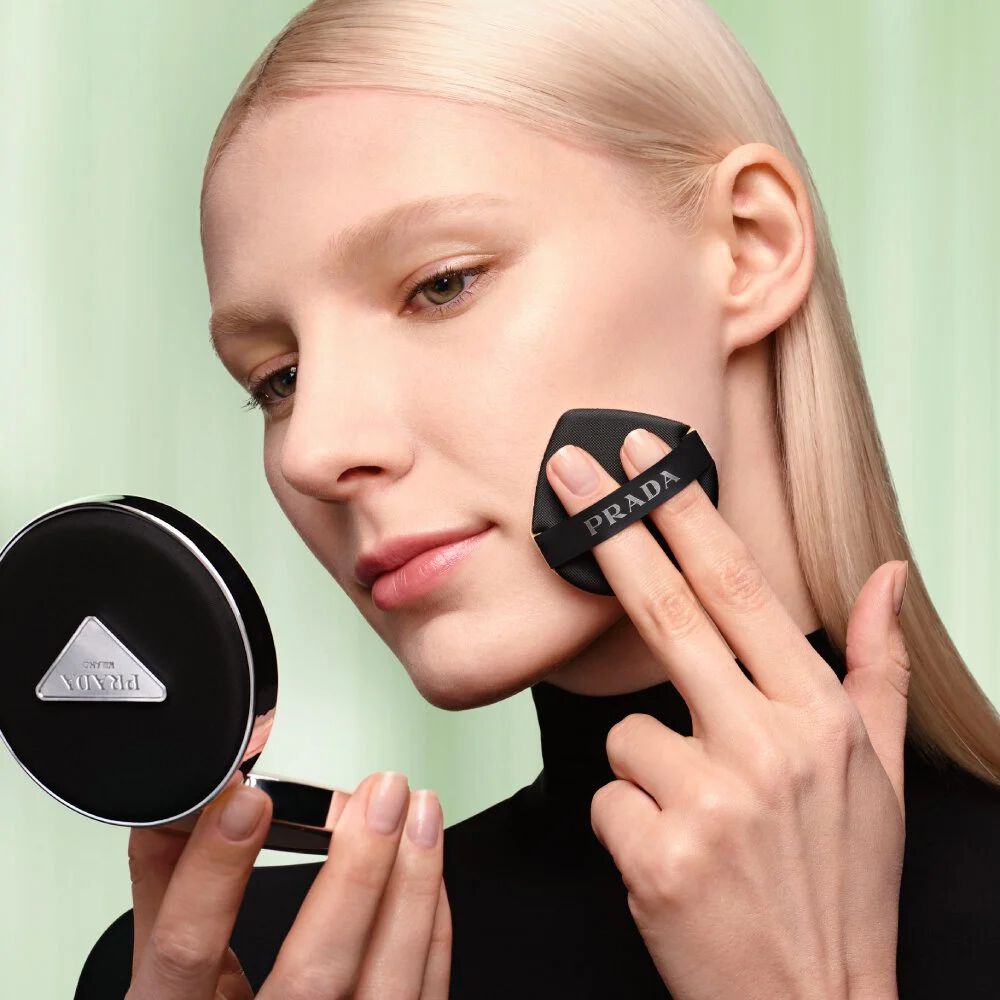 プラダ メッシュ クッション｜プラダ ビューティ公式オンラインストア